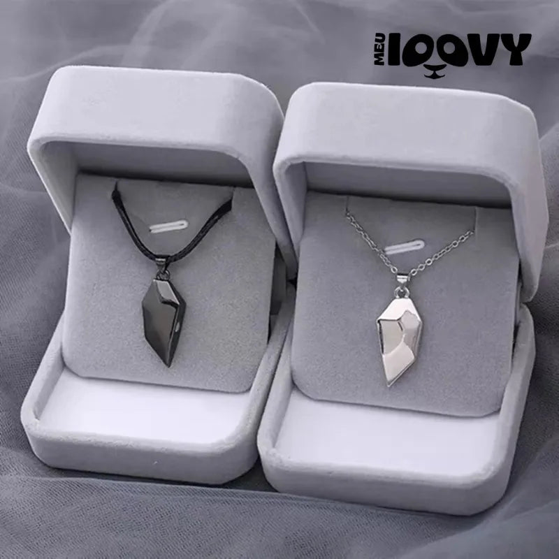 Colar Casal Coração Magnético