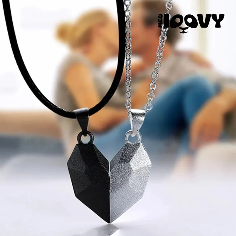 Colar Casal Coração Magnético