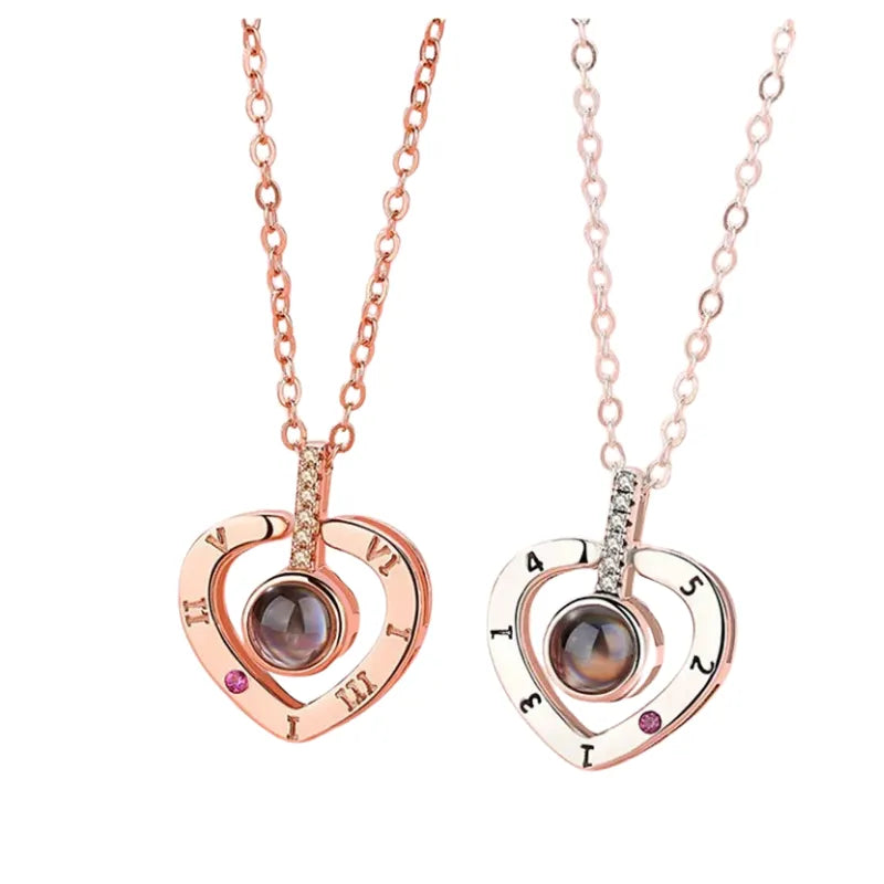 Colar de Projeção "Eu Te Amo" em 100 Idiomas